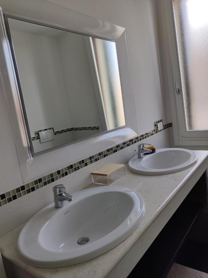 Ada Canal House Чоджия Екстериор снимка
